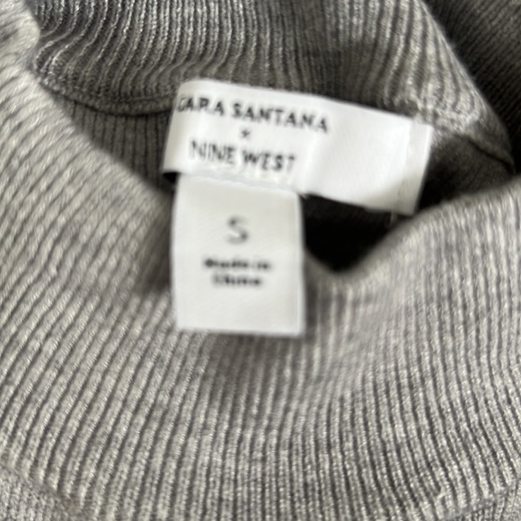 Cara Santana Nine West sweater tank top - Picture 5 of 9